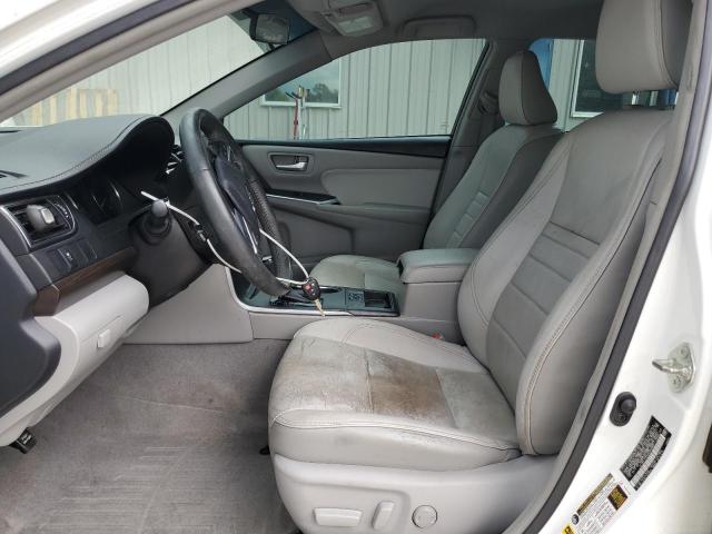  TOYOTA CAMRY 2017 Белый