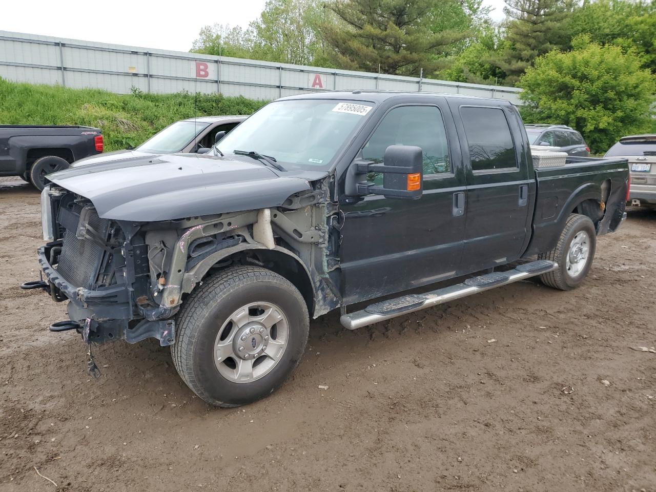 2016 Ford F250 Super Duty იყიდება Davison-ში, MI - Front End