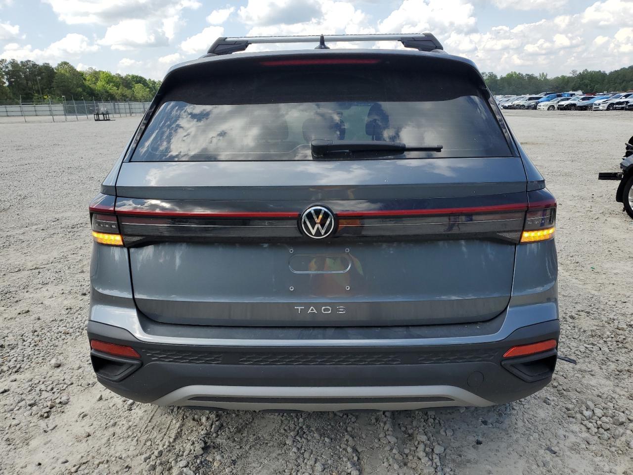 2025 Volkswagen Taos S VIN: 3VV5C7B24SM014215 Lot: 56264145