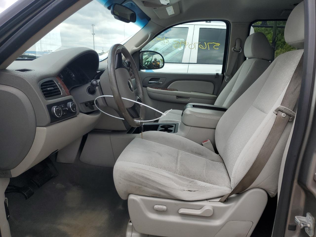 2007 Chevrolet Suburban K1500 VIN: 1GNFK16327J219226 Lot: 57670495