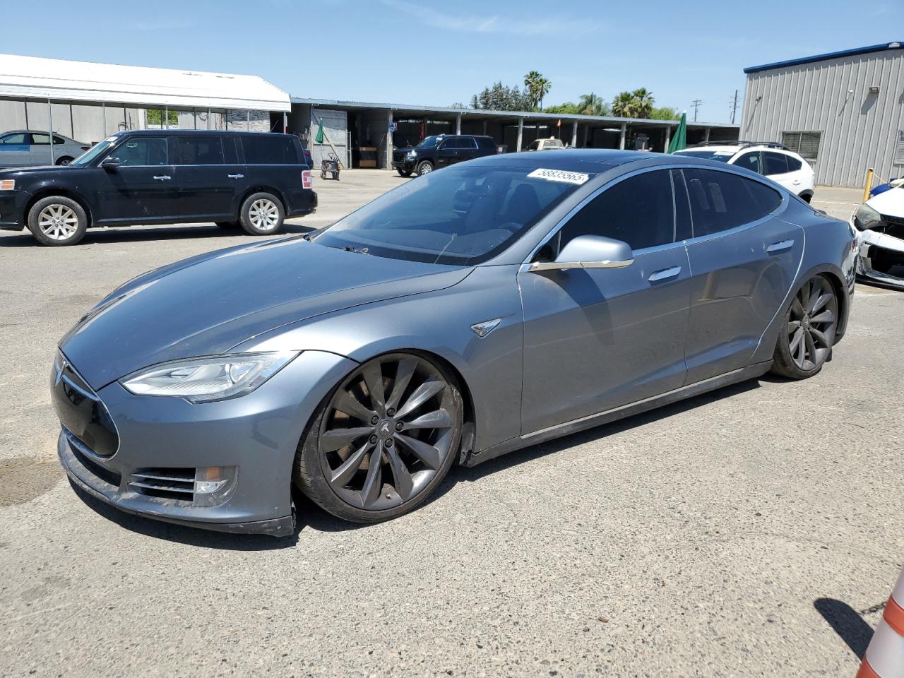 Fresno, CA에서 판매 중인 2013 Tesla Model S - Mechanical