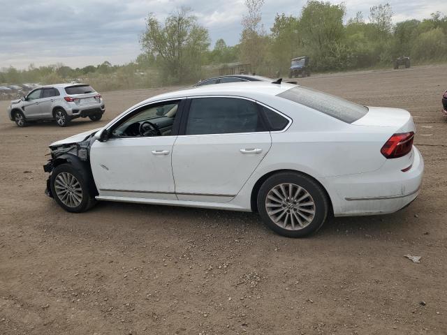  VOLKSWAGEN PASSAT 2017 Белый