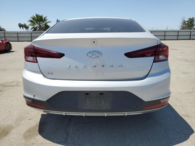  HYUNDAI ELANTRA 2019 Srebrny