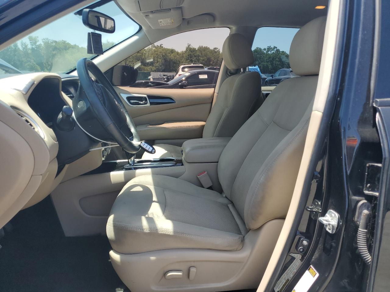 2018 Nissan Pathfinder S VIN: 5N1DR2MN0JC629021 Lot: 57286605