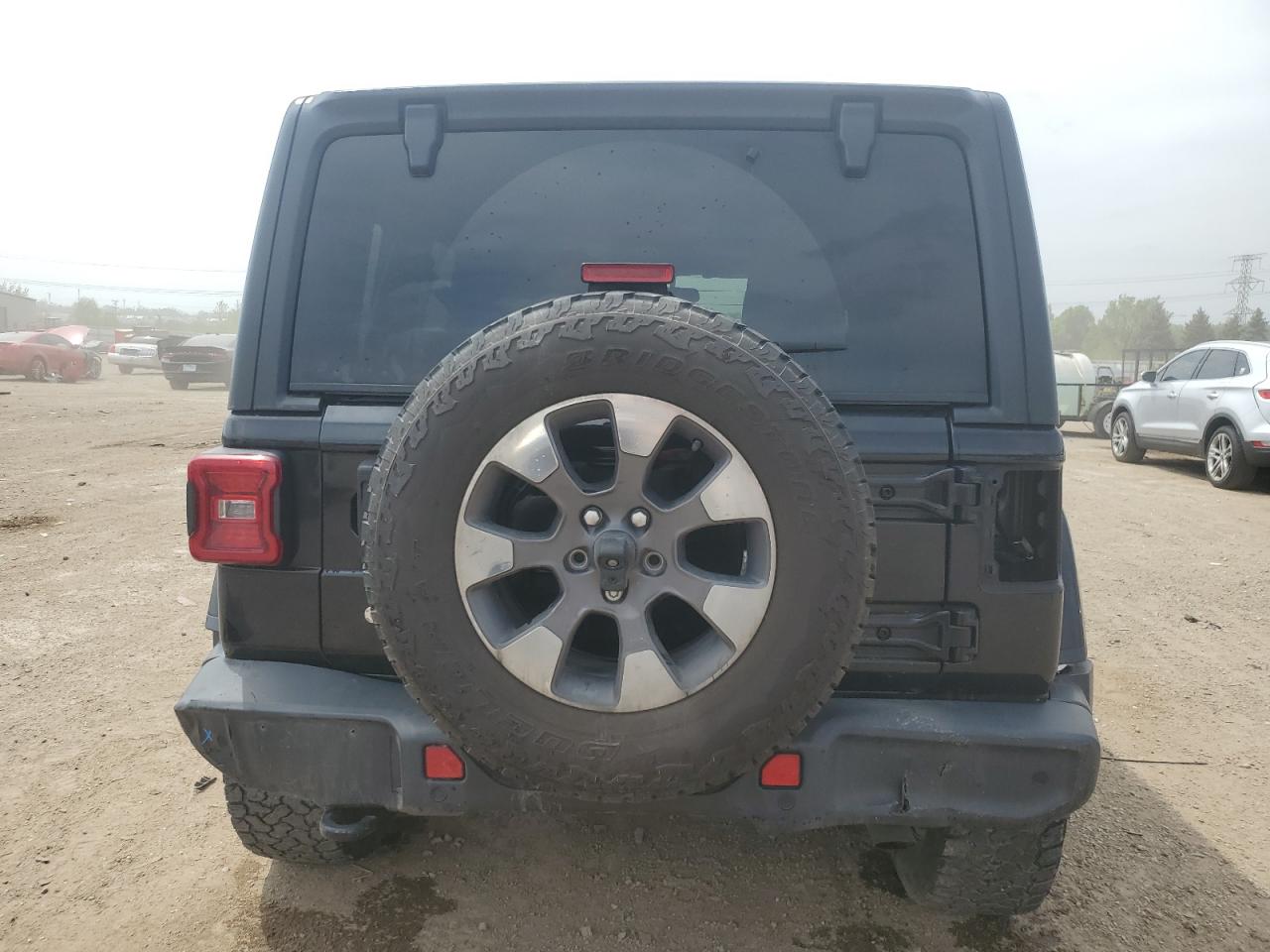 2018 Jeep Wrangler Unlimited Sahara VIN: 1C4HJXEG0JW141101 Lot: 56573195