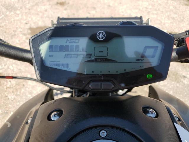 undisplay YAMAHA FZ-07/09 2015 Чорний
