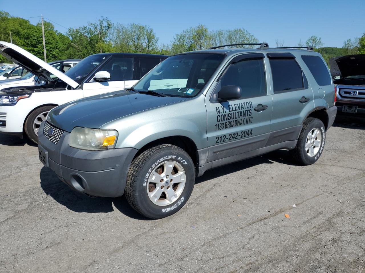 2006 Ford Escape Xlt for Sale in Marlboro, NY - Minor Dent/Scratches