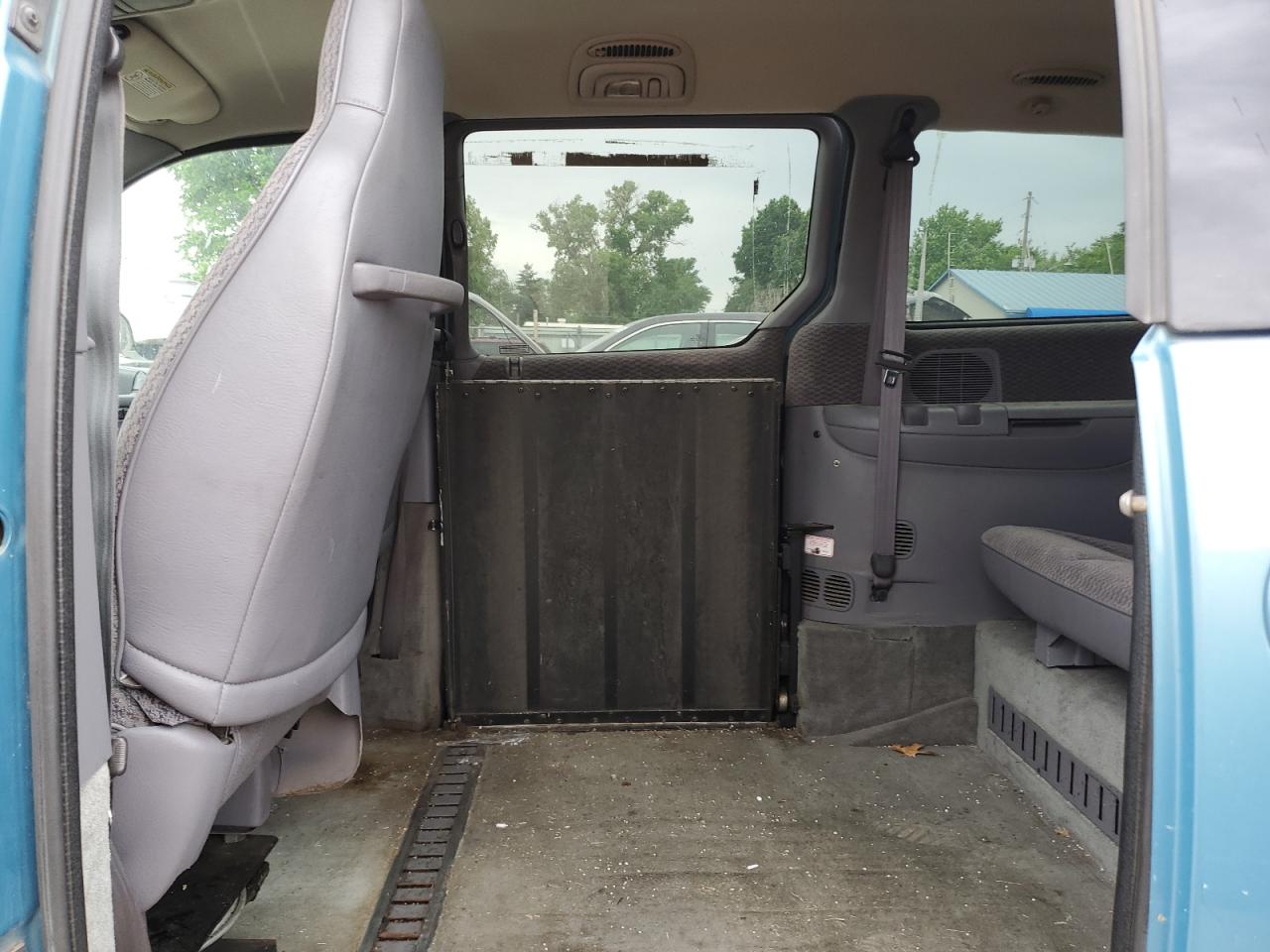 1999 Dodge Grand Caravan Se VIN: 1B4GP44G9XB563858 Lot: 58364545