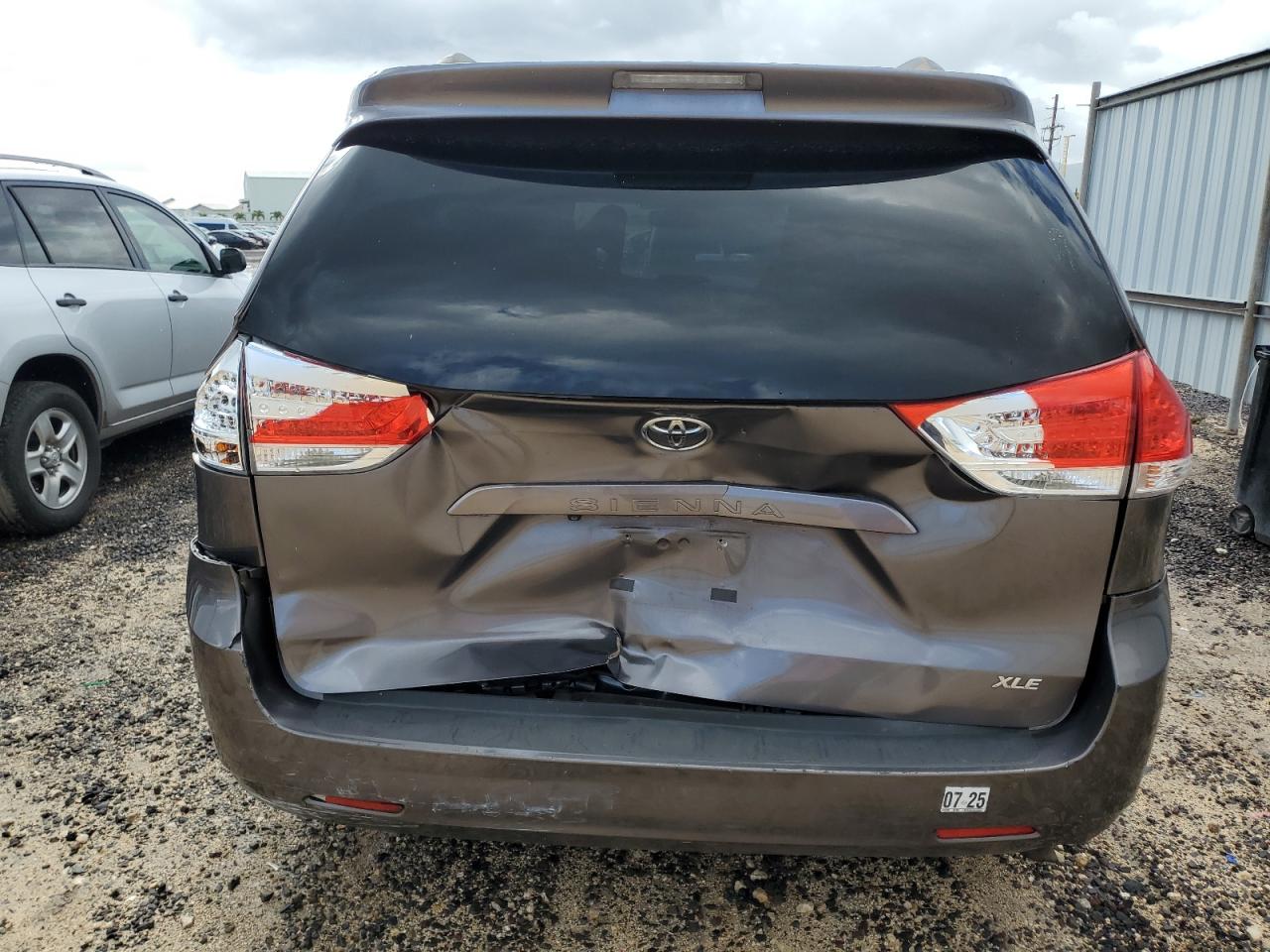 2012 Toyota Sienna Xle VIN: 5TDYK3DC9CS266587 Lot: 54319645