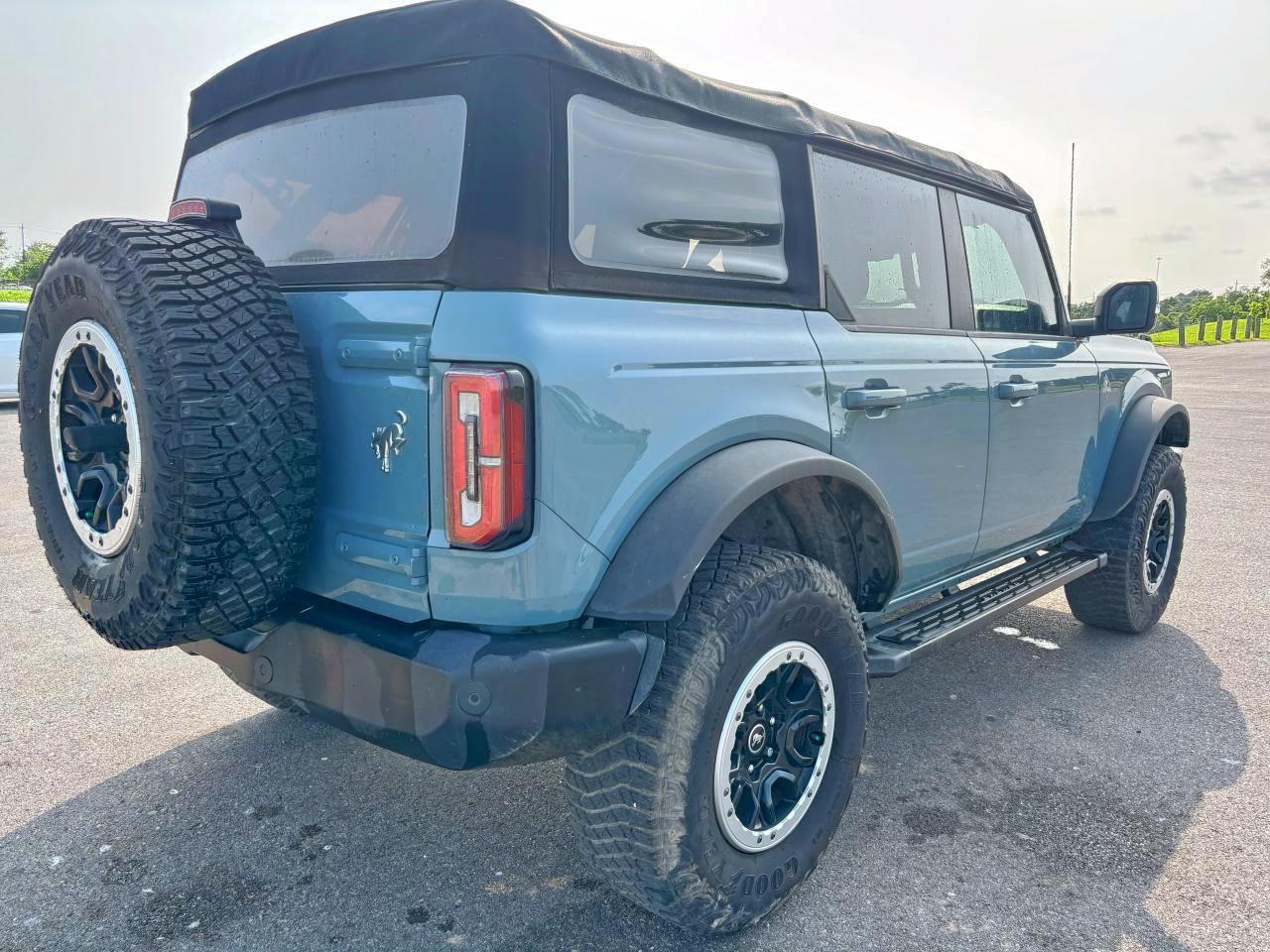 VIN: 1FMEE5DP3NLB62749 2022 FORD BRONCO