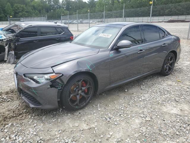 2017 Alfa Romeo Giulia Ti Q4