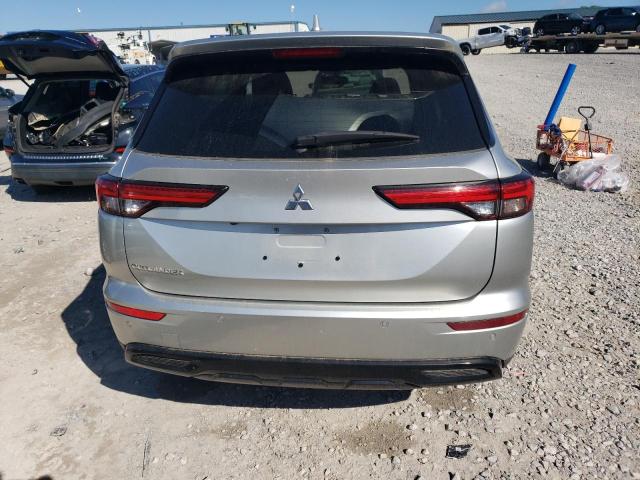  MITSUBISHI OUTLANDER 2022 Srebrny