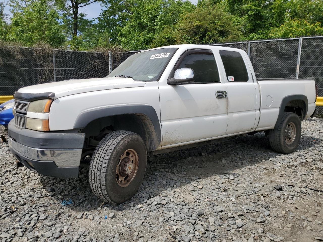 2006 Chevrolet Silverado C2500 Heavy Duty for Sale in Waldorf, MD - Minor Dent/Scratches