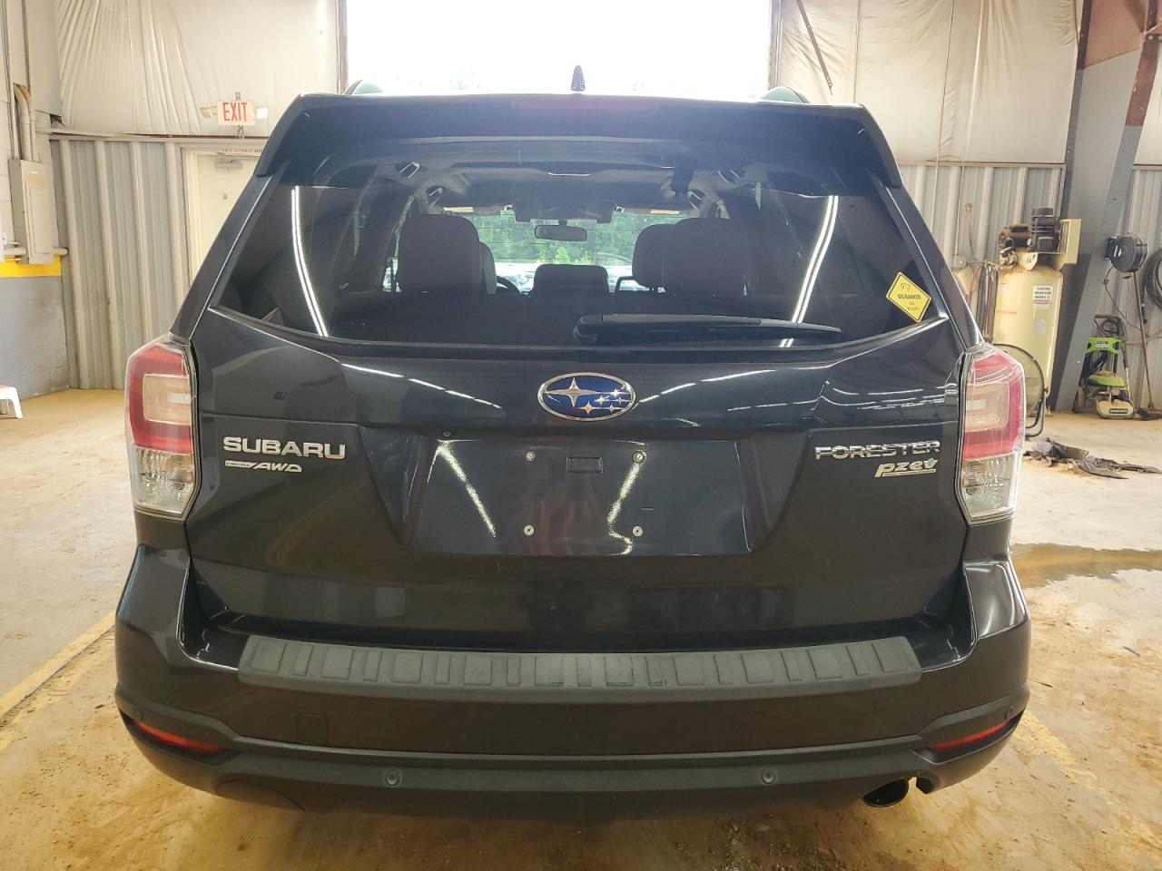 2017 Subaru Forester 2.5I Limited VIN: JF2SJARC4HH502548 Lot: 54668975