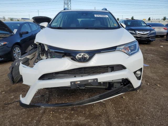  TOYOTA RAV4 2017 Белый