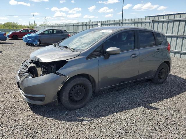  NISSAN VERSA 2017 Srebrny