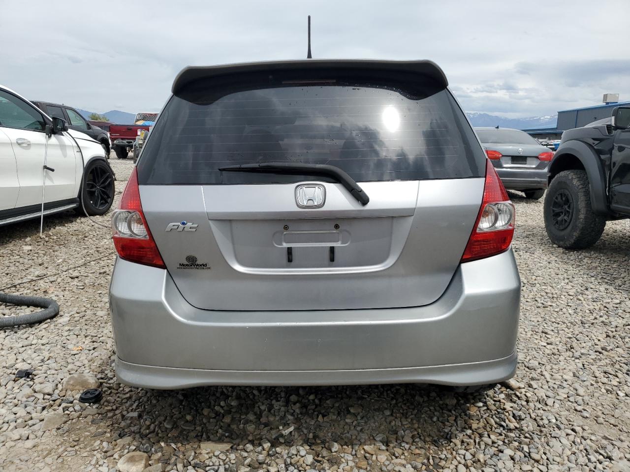 2007 Honda Fit S VIN: JHMGD38677S046337 Lot: 55364655