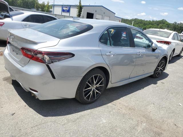  TOYOTA CAMRY 2022 Srebrny