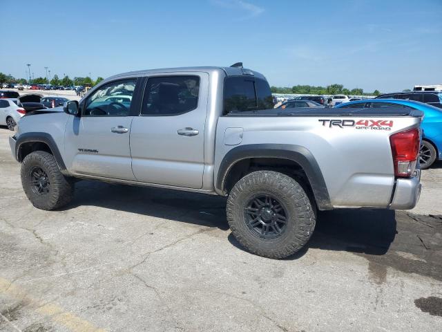 Пікапи TOYOTA TACOMA 2017 Сріблястий