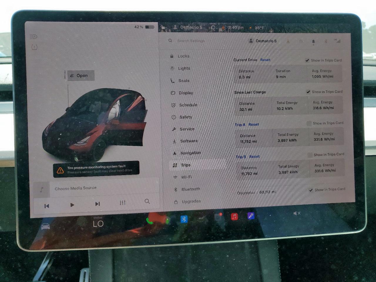 2021 Tesla Model Y VIN: 5YJYGDEF3MF215835 Lot: 57172365