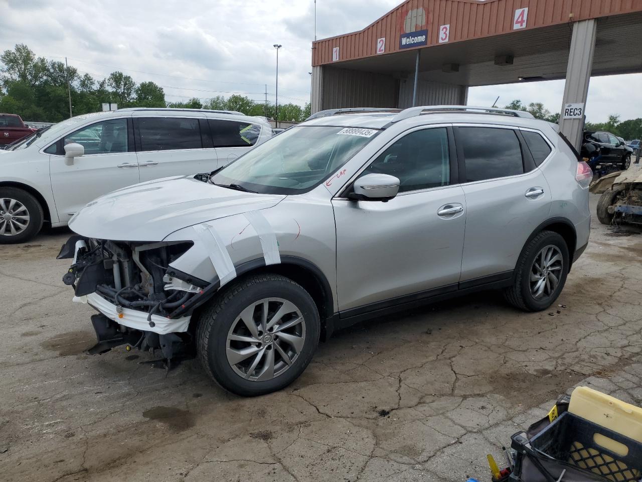 2015 Nissan Rogue S იყიდება Fort Wayne-ში, IN - Front End