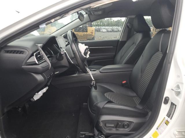  TOYOTA CAMRY 2021 White