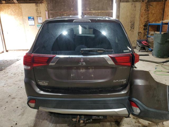  MITSUBISHI OUTLANDER 2018 Серый