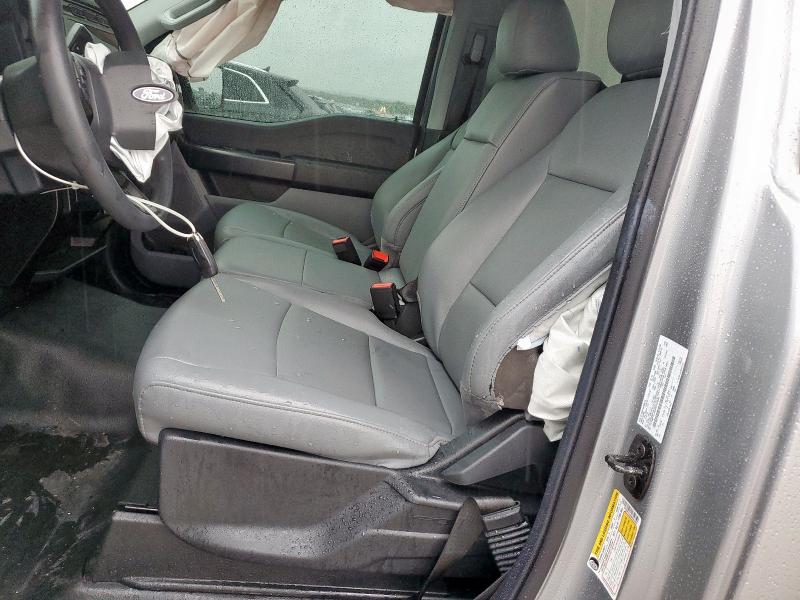  FORD F150 2024 Srebrny