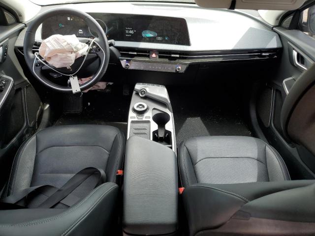  KIA EV6 LIGHT 2022 Кремовый