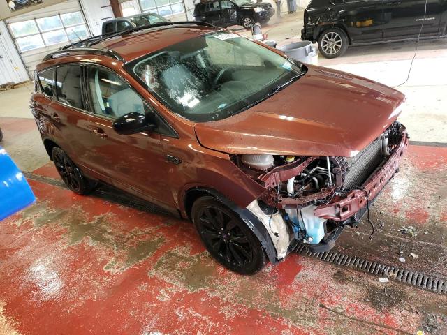  FORD ESCAPE 2018 Czerwony
