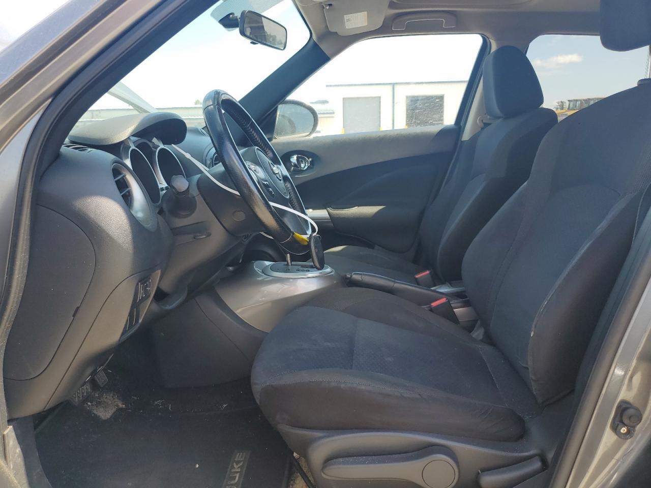 2011 Nissan Juke S VIN: JN8AF5MR2BT020393 Lot: 56337535