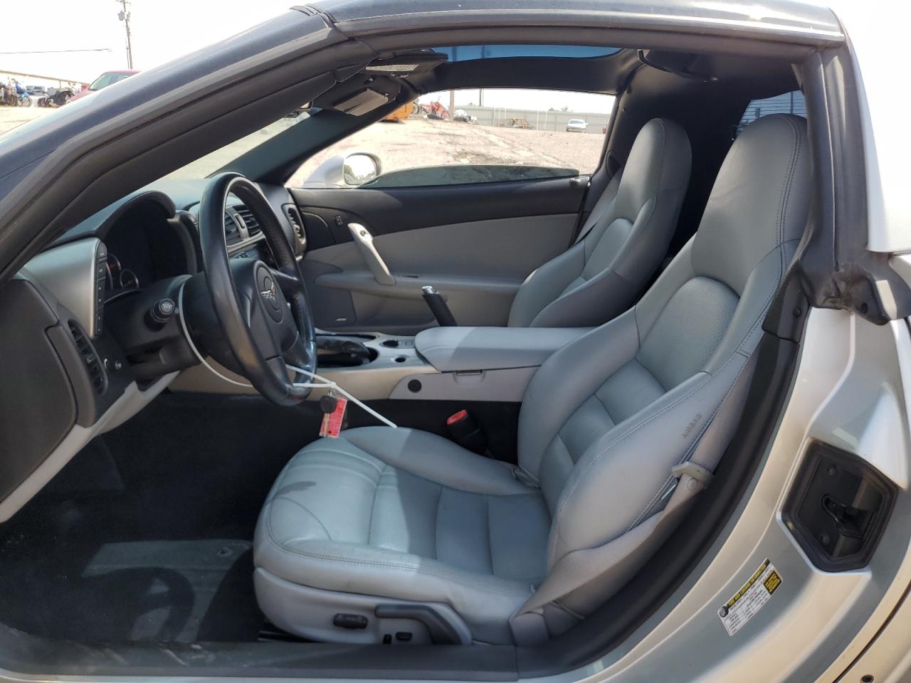 2005 Chevrolet Corvette VIN: 1G1YY24U355112704 Lot: 56691785