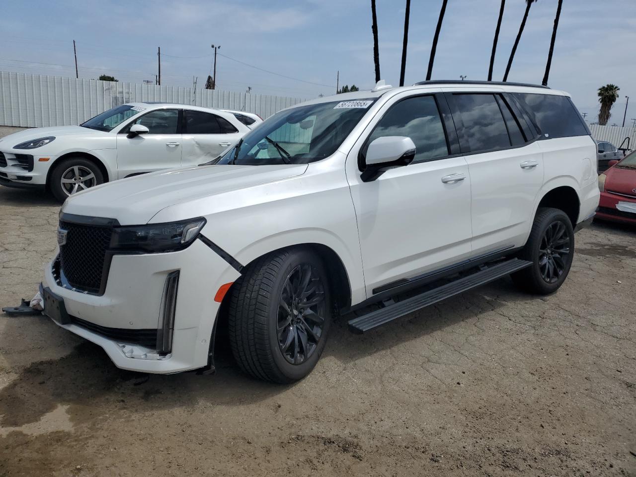 2021 Cadillac Escalade Sport Platinum for Sale in Van Nuys, CA - Front End