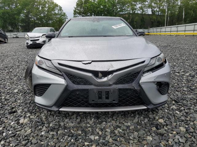 TOYOTA CAMRY 2018 Silver
