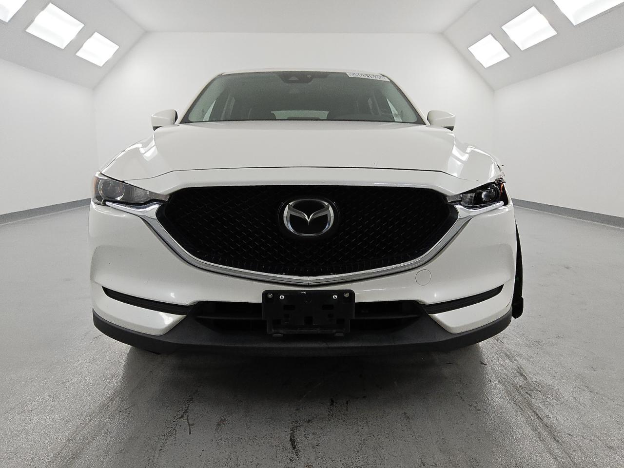 2020 Mazda Cx-5 Touring продається в Van Nuys, CA - Front End