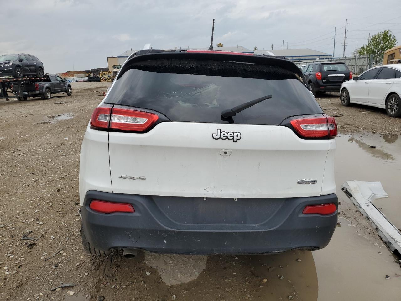 2015 Jeep Cherokee Latitude VIN: 1C4PJMCB1FW594944 Lot: 55207975