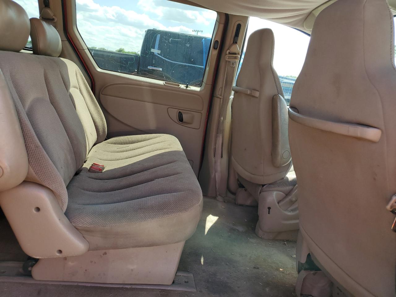 2002 Dodge Caravan Se VIN: 1B4GP25352B713439 Lot: 56696195