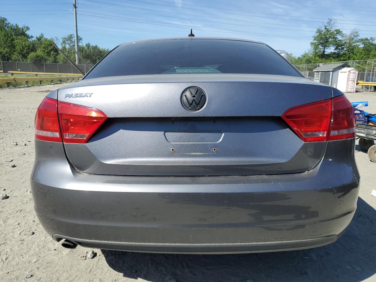 2012 Volkswagen Passat S VIN: 1VWAP7A35CC015935 Lot: 57753145