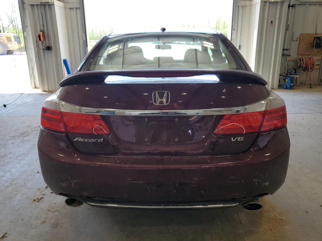 2013 Honda Accord Exl VIN: 1HGCR3F83DA033108 Lot: 57144185