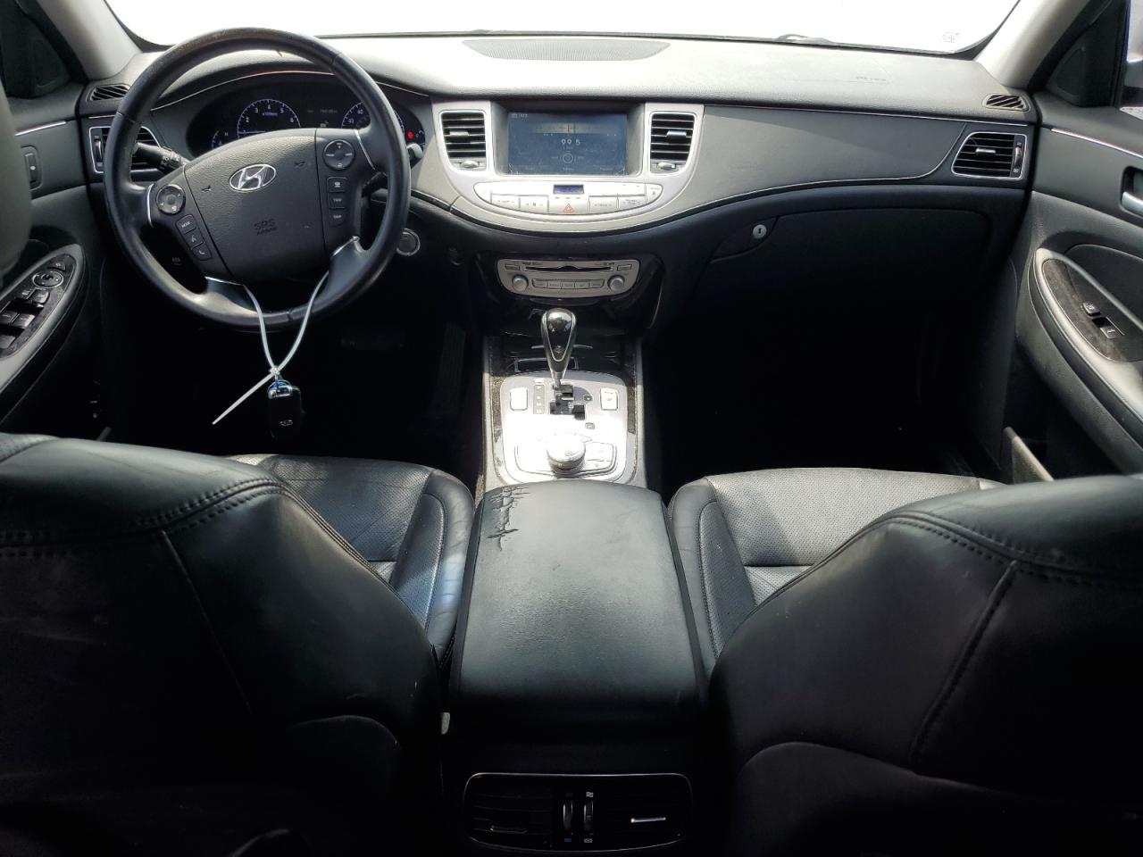 2013 Hyundai Genesis 3.8L VIN: KMHGC4DD2DU220955 Lot: 55835525