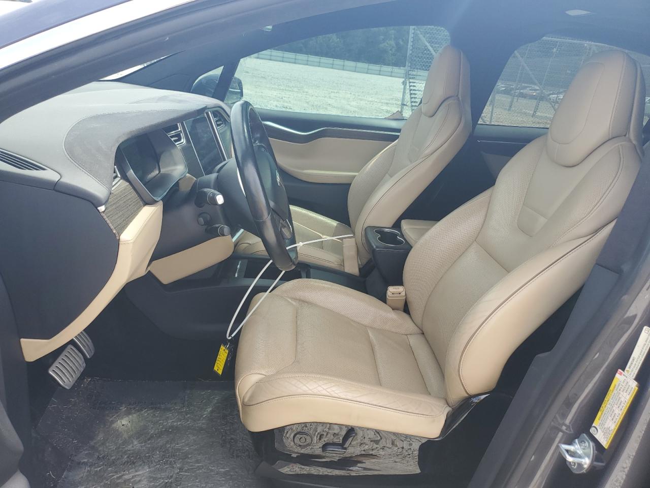 2016 Tesla Model X VIN: 5YJXCBE46GF003784 Lot: 56882945