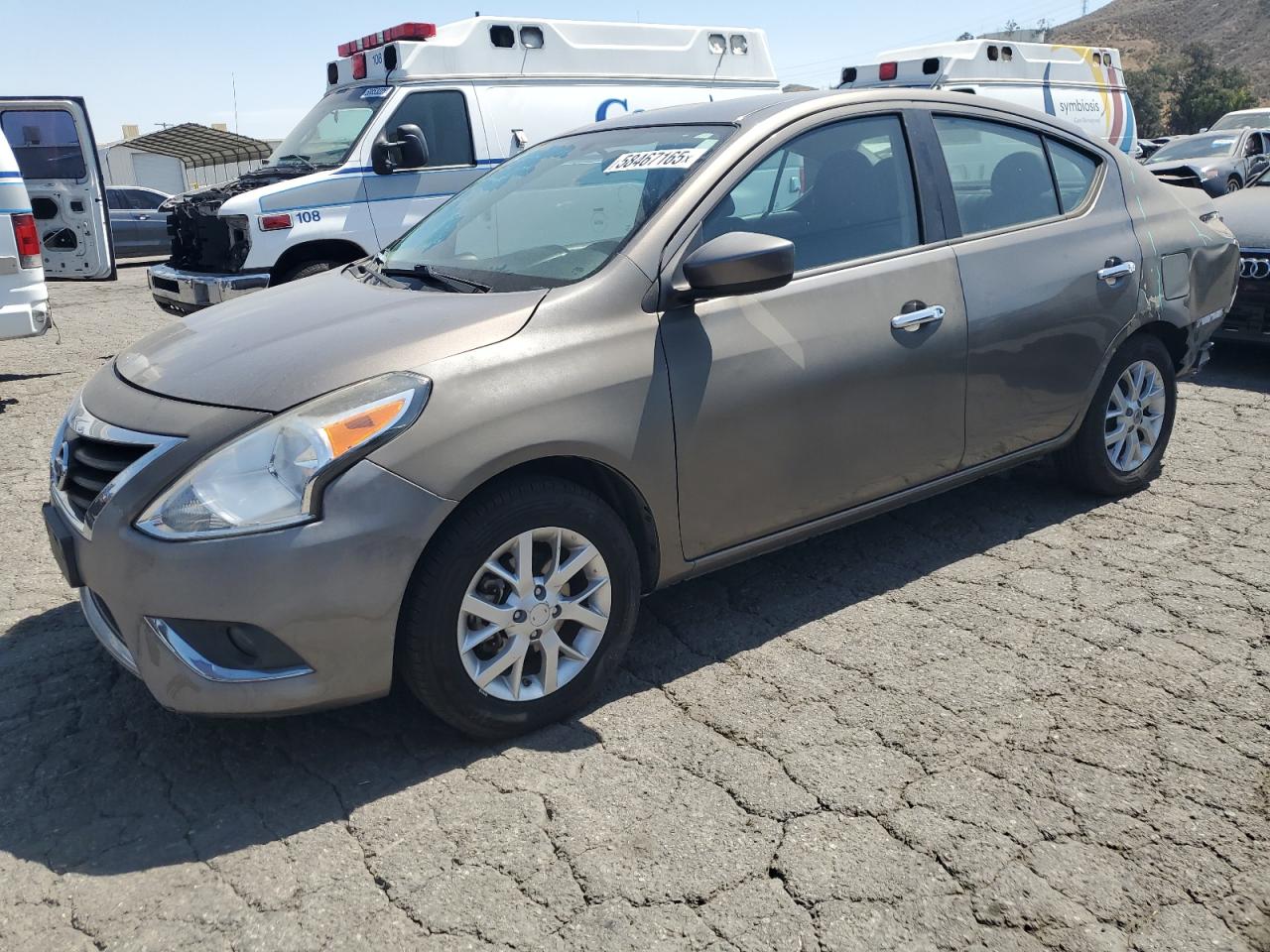 2015 Nissan Versa S للبيع في Colton، CA - Rear End