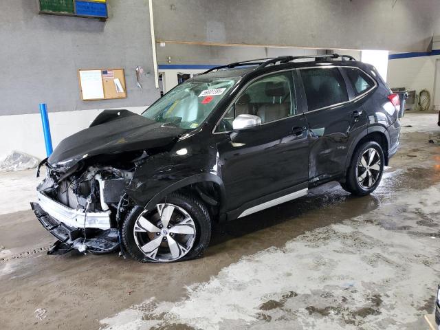  SUBARU FORESTER 2020 Czarny