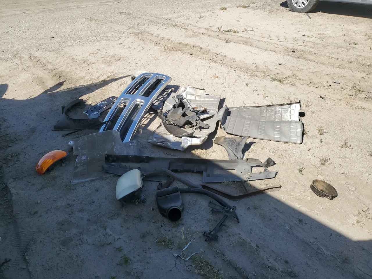 1999 Dodge Ram Van B1500 VIN: 2B6HB11Z5XK530283 Lot: 56212955