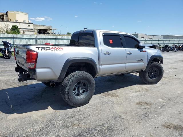  TOYOTA TACOMA 2017 Серебристый