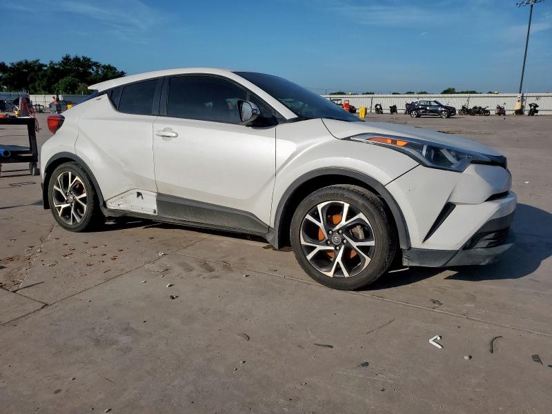  TOYOTA C-HR 2018 Білий