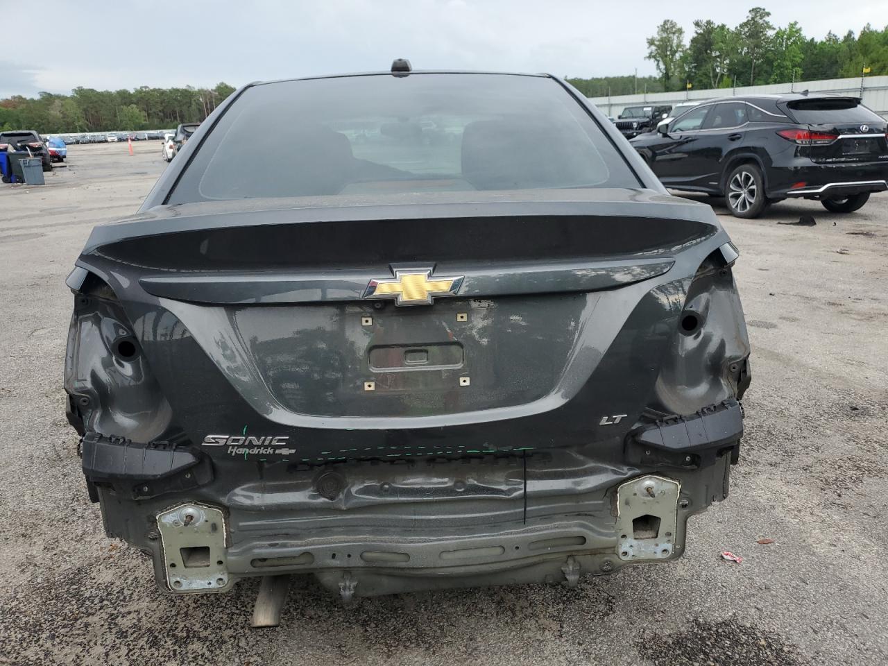 2019 Chevrolet Sonic Lt VIN: 1G1JD5SB8K4149409 Lot: 56361605