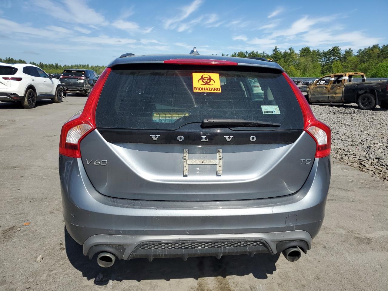 2018 Volvo V60 T5 Dynamic VIN: YV140MEL2J2379191 Lot: 56674385