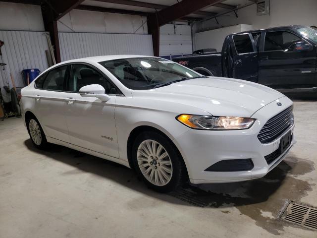  FORD FUSION 2015 Белый