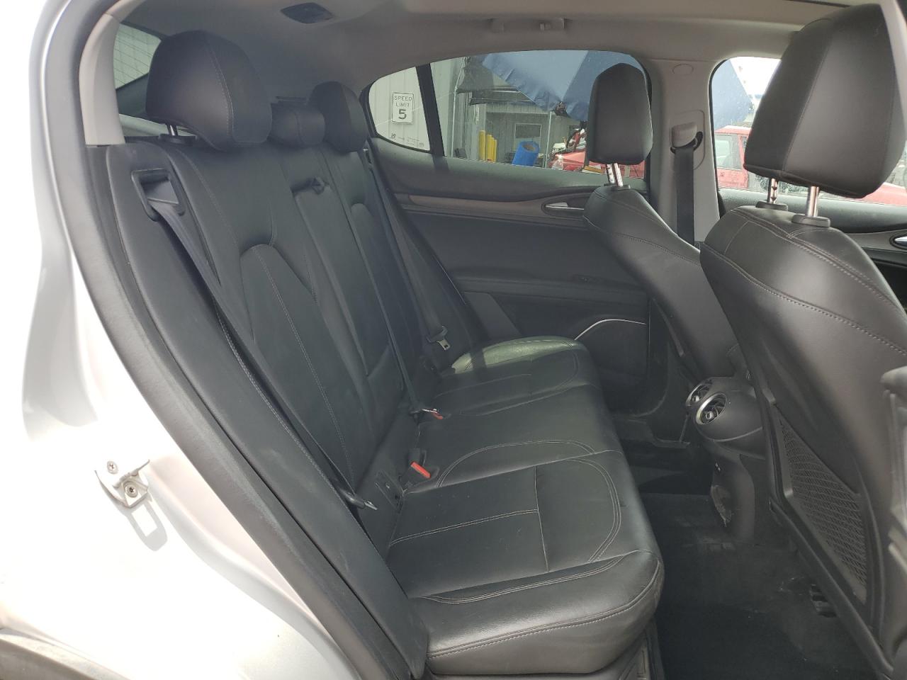 zasfakbn1j7b92055 ZASFAKBN1J7B92055 2018 Alfa Romeo Stelvio Ti